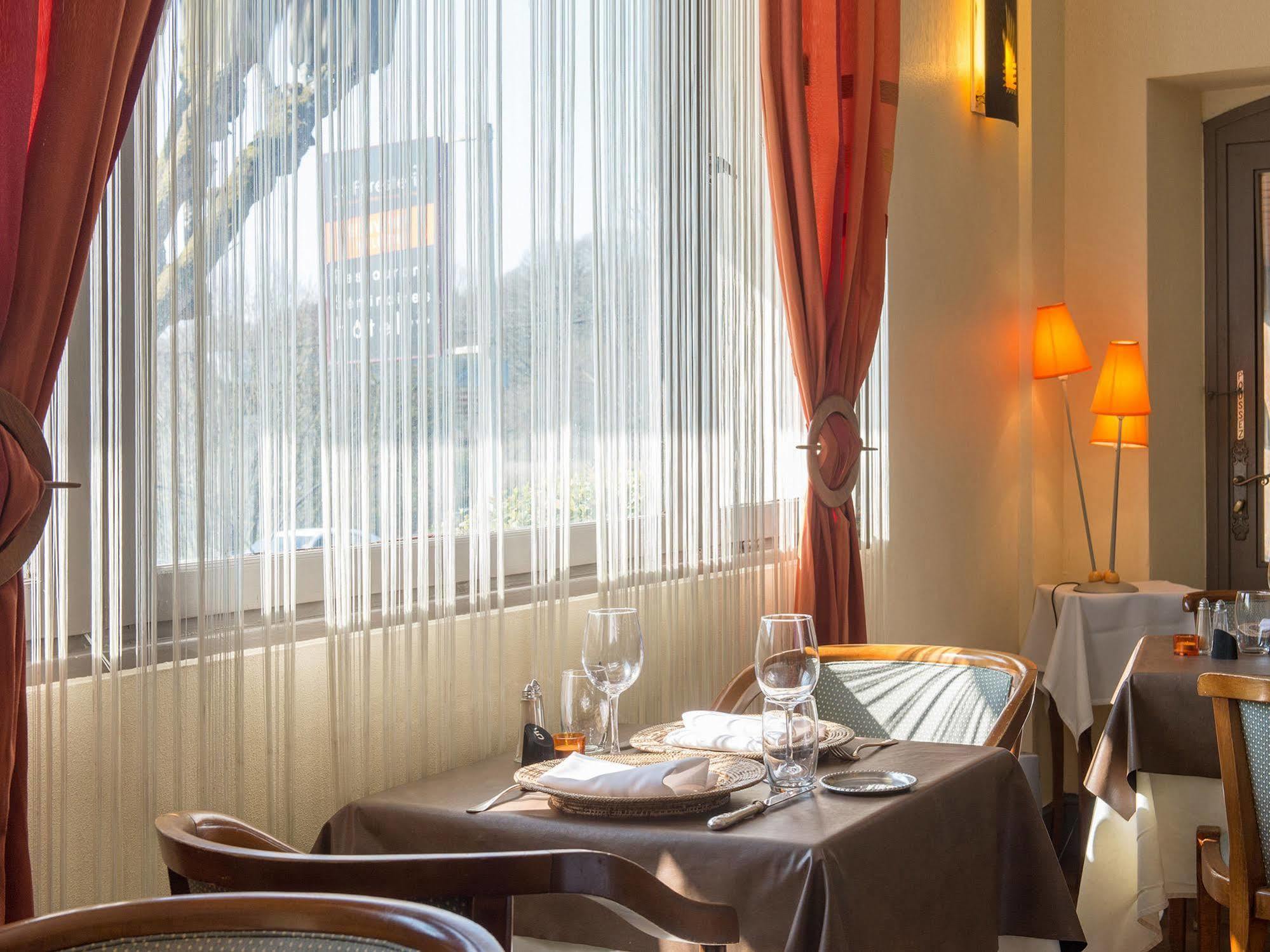 Hotel Restaurant Seminaires La Foresterie Le Mans Luaran gambar